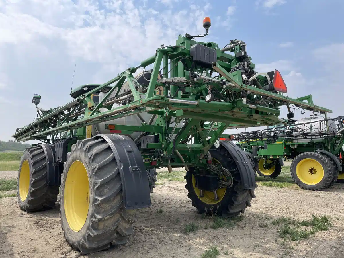 Gallery image 2 for Used 2017 John Deere R4045 Sprayer - Self Propelled