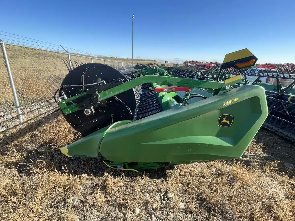 Gallery image 2 for Used 2022 John Deere HD45F Header - Flex Draper