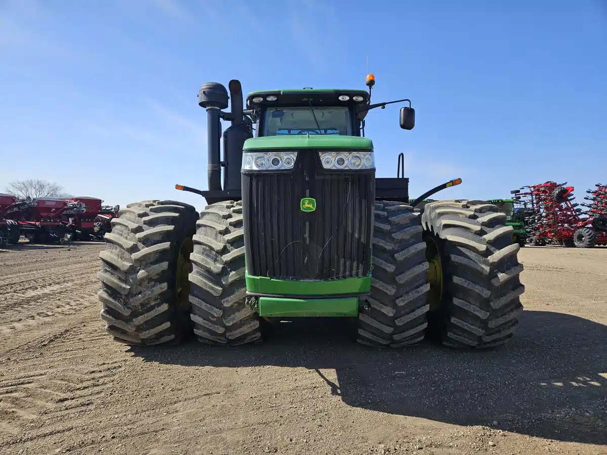 Gallery image 2 for Used 2013 John Deere 9560R Tractor