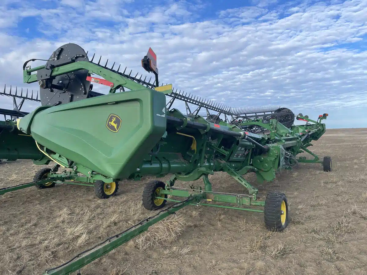 Gallery image 1 for Used 2022 John Deere HD45F Header - Flex Draper