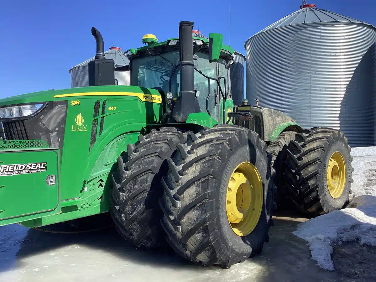 Gallery image 1 for Used 2022 John Deere 9R 640 Tractor