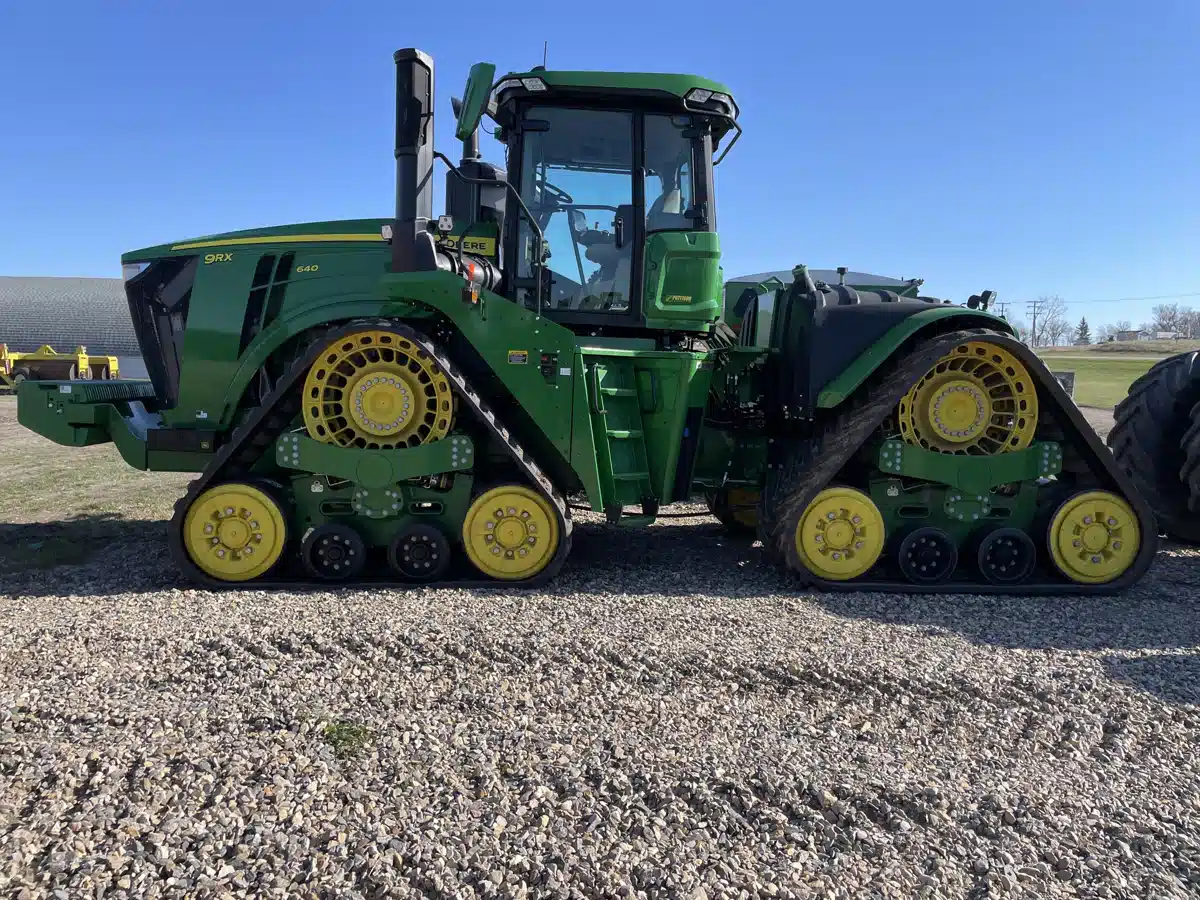 Gallery image 2 for Used 2022 John Deere 9RX 640 Tractor