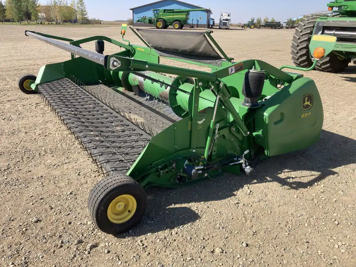 Gallery image 2 for Used 2016 John Deere 615P Header - Draper
