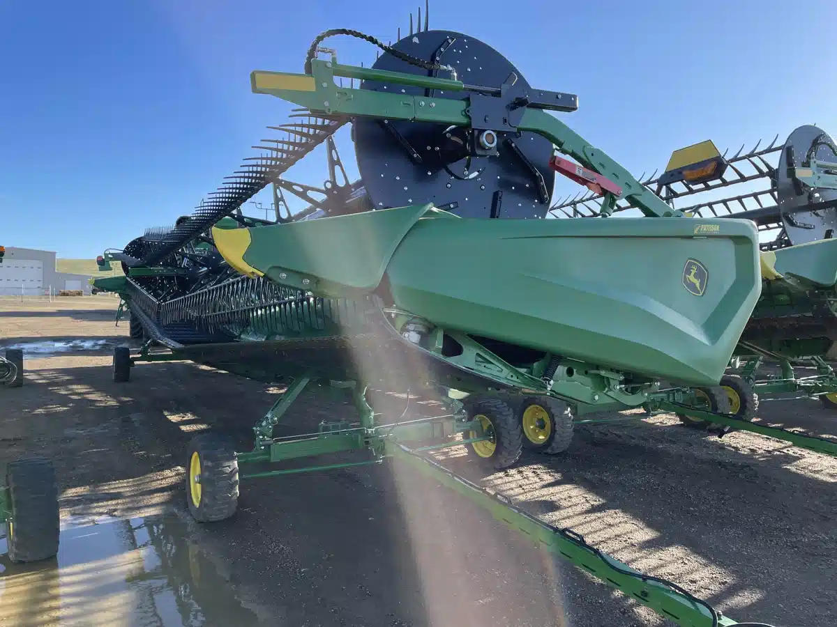 Gallery image 1 for Used 2023 John Deere HD45F Header - Flex Draper
