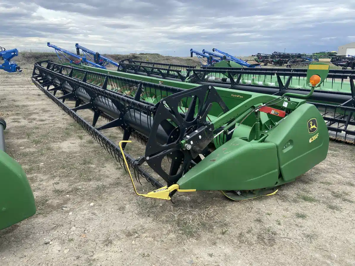 Gallery image 1 for Used 2018 John Deere 635F Header - Flex