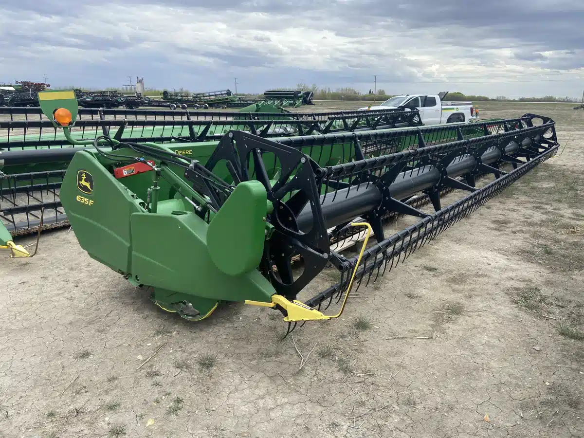 Gallery image 2 for Used 2018 John Deere 635F Header - Flex