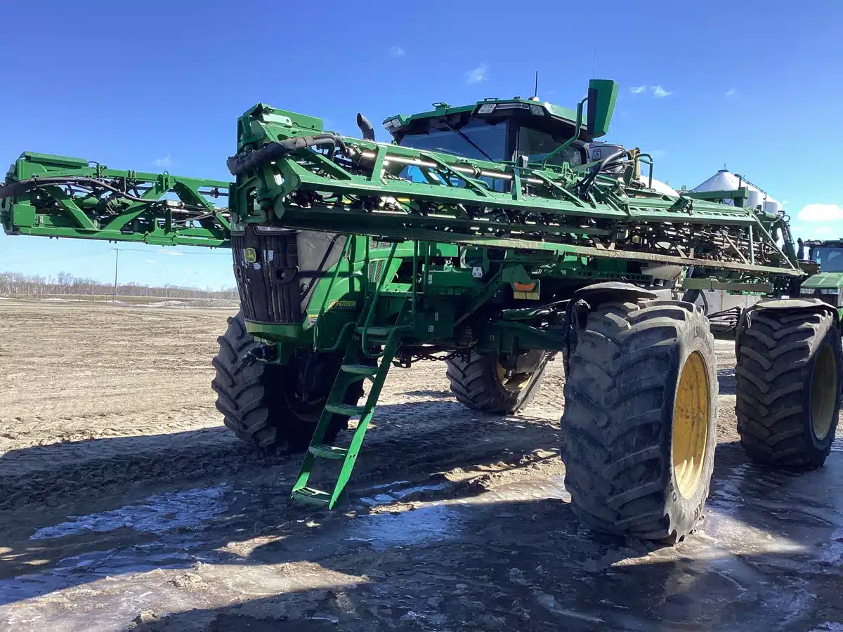 Gallery image 1 for Used 2022 John Deere 616R Sprayer - Self Propelled