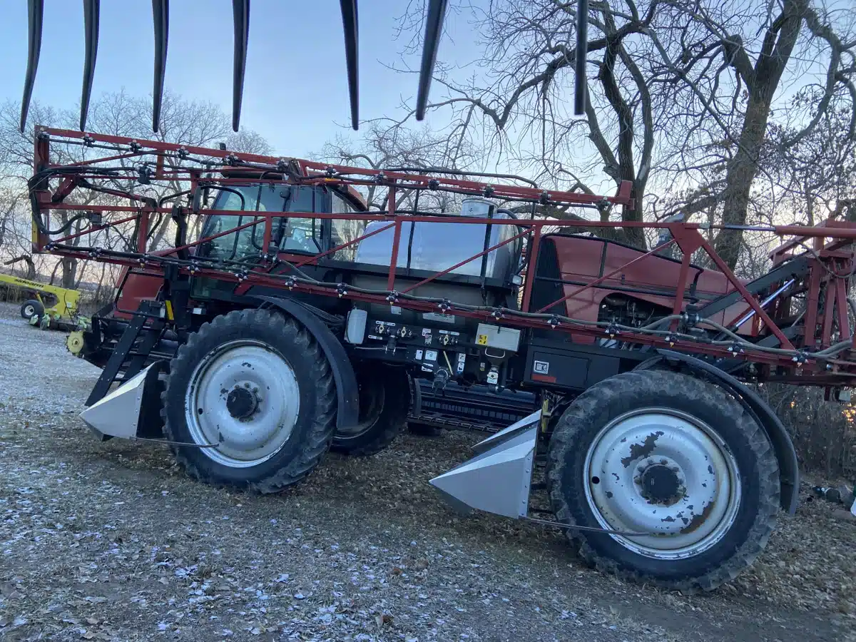 Gallery image 2 for Used 2006 Case IH PATRIOT 3320 Sprayer - Self Propelled
