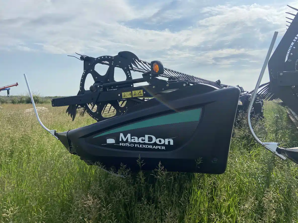 Gallery image 1 for Used 2016 MacDon FD75 Header - Flex Draper
