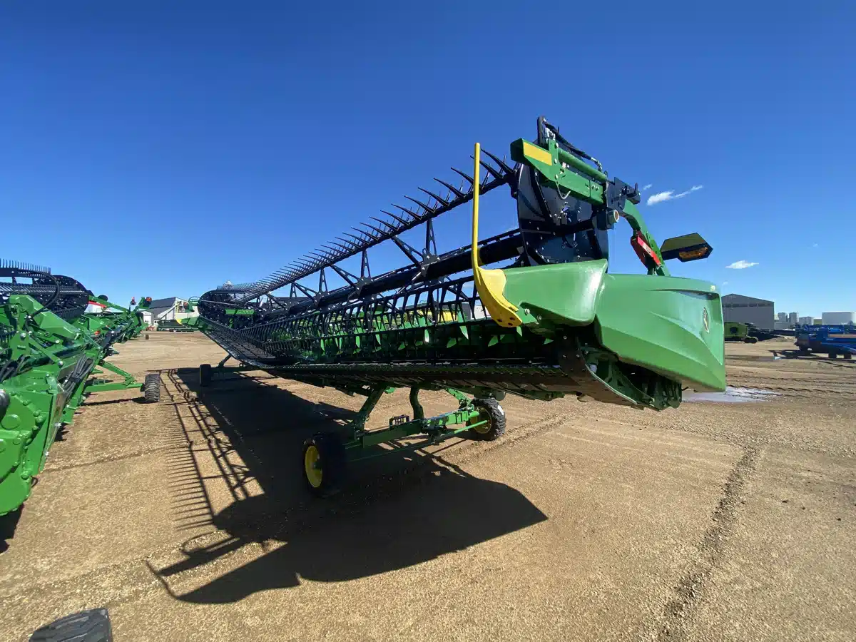 Gallery image 1 for Used 2024 John Deere HD45F Header - Flex Draper