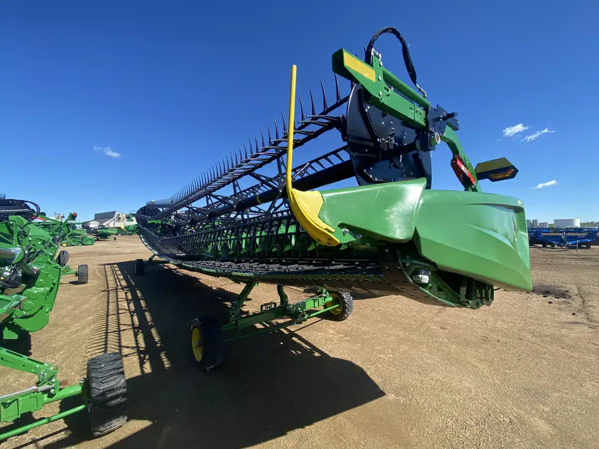 Gallery image 1 for Used 2024 John Deere HD45F Header - Flex Draper