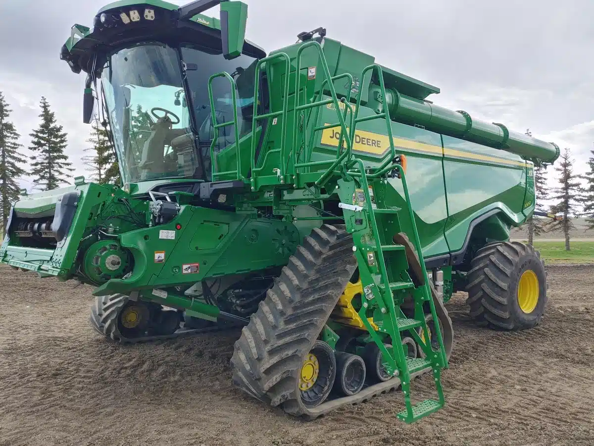 Image for Used 2022 John Deere X9 1000 Combine