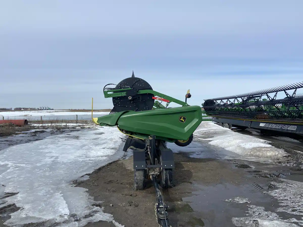 Gallery image 2 for Used 2022 John Deere HD50R Header Combine