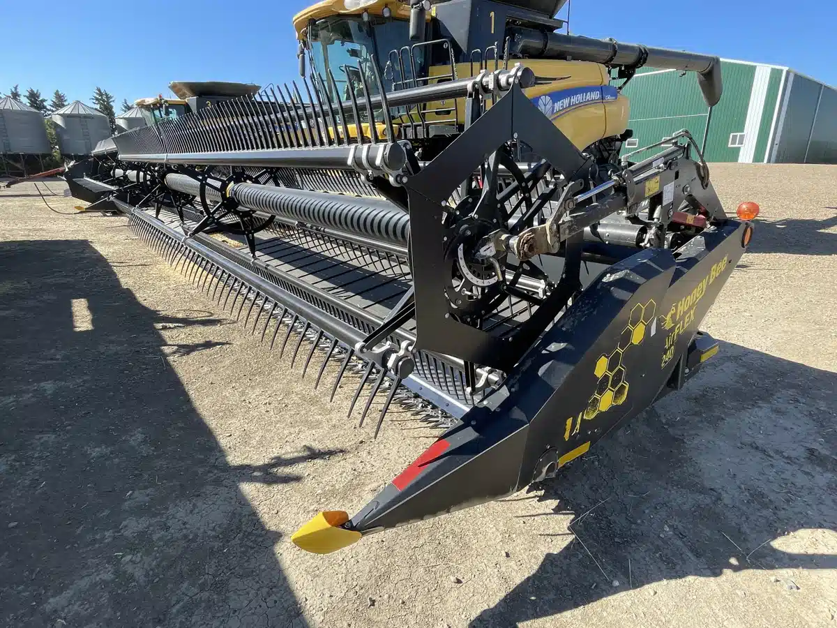 Gallery image 1 for Used 2018 Honey Bee AF240 Header - Draper