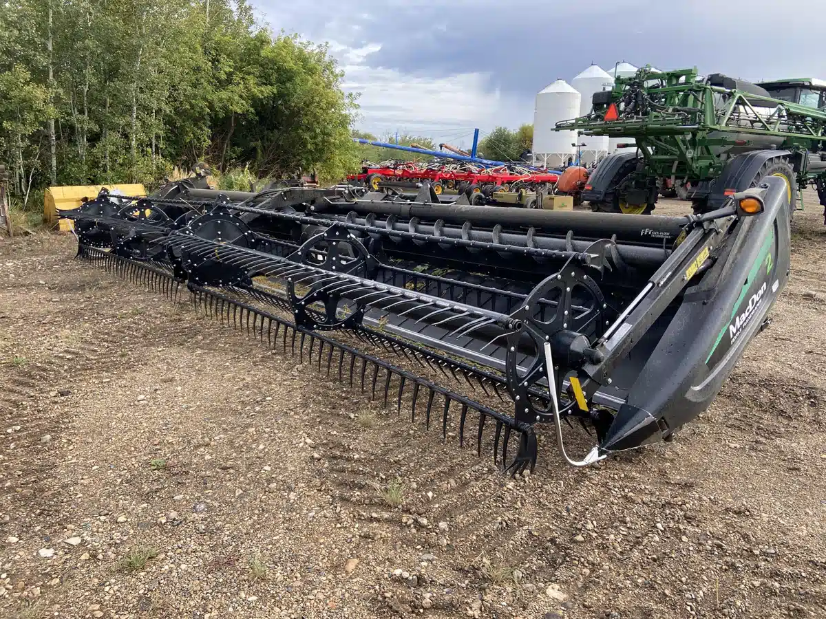 Gallery image 1 for Used 2018 MacDon FD75 Header - Flex Draper