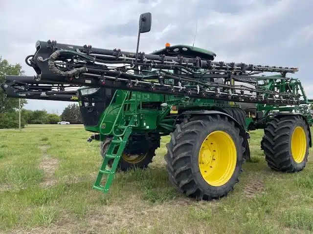 Gallery image 1 for Used 2019 John Deere R4045 Sprayer - Self Propelled