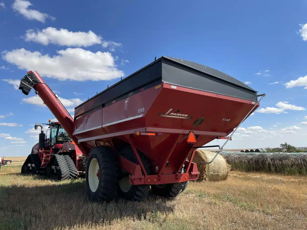 Gallery image 2 for Used 2012 Parker 1348 Grain Cart