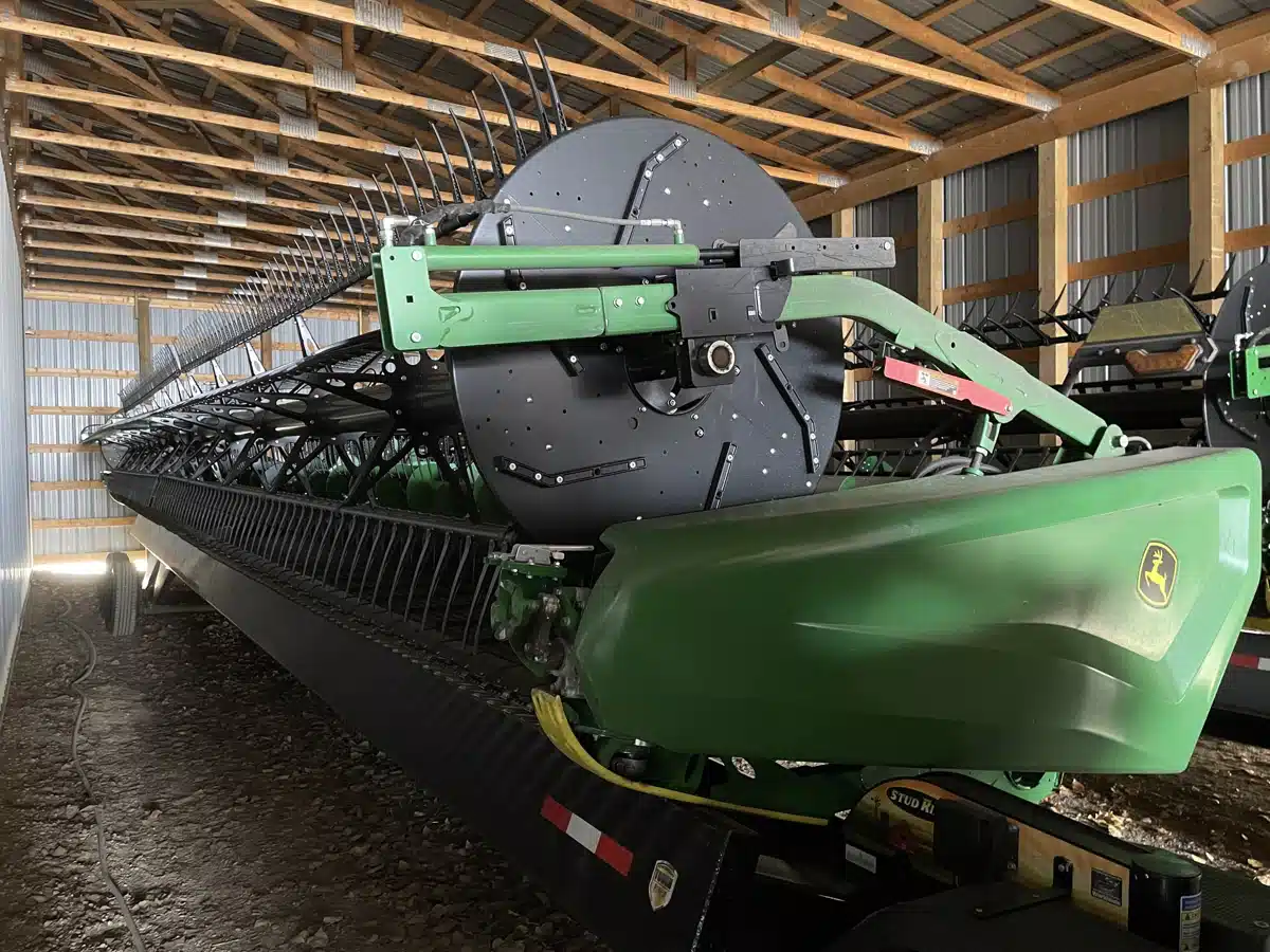 Gallery image 2 for Used 2022 John Deere HD50R Header Combine