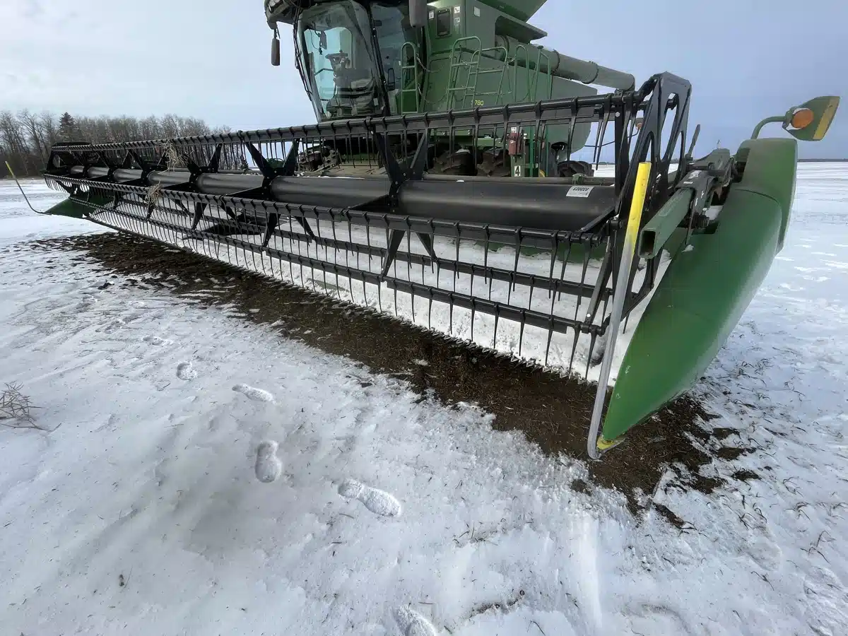 Gallery image 1 for Used 2015 John Deere 635D Header - Draper