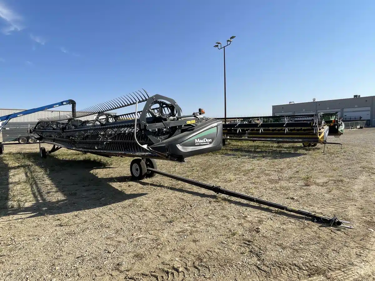 Gallery image 1 for Used 2017 MacDon FD75 Header - Flex Draper