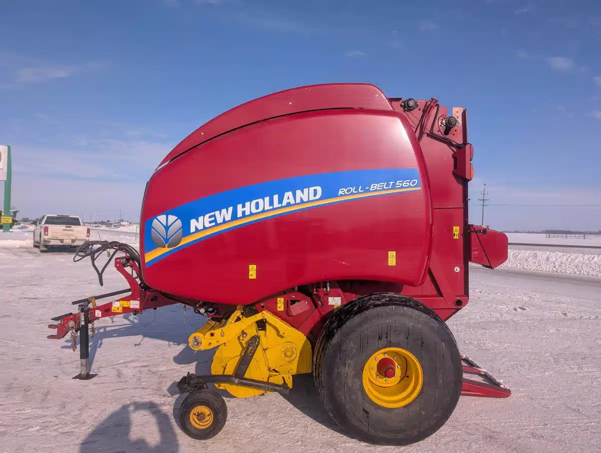 Gallery image 2 for Used 2020 New Holland ROLL-BELT 560 Round Baler