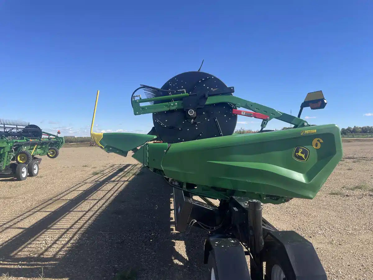 Gallery image 2 for 2023 John Deere HD50F Header - Flex