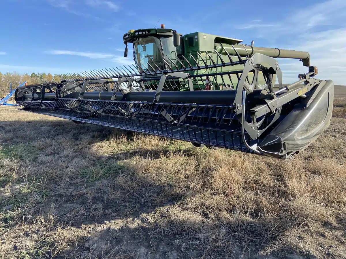 Gallery image 1 for Used 2014 MacDon FD75 Header - Flex Draper