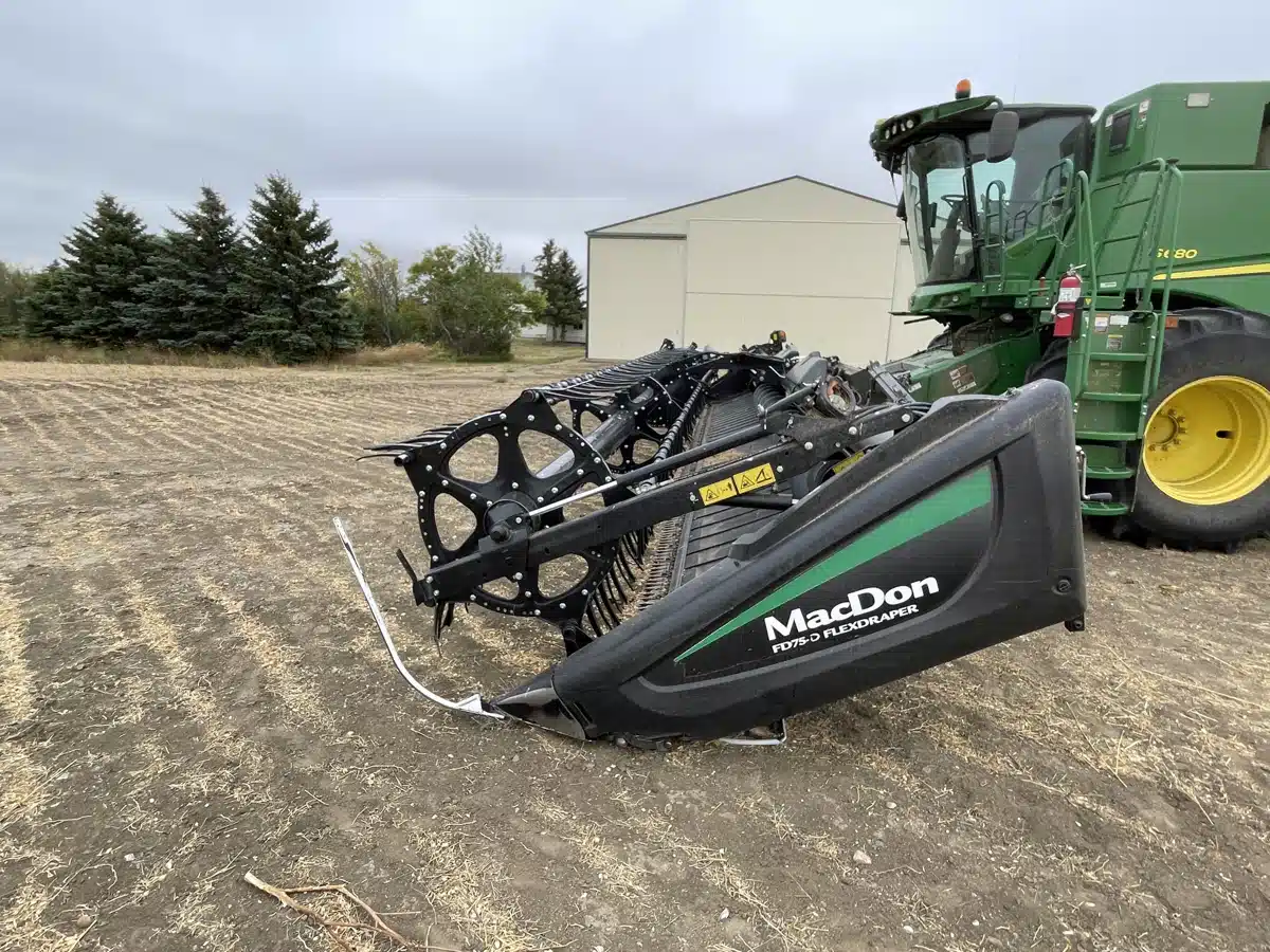 Gallery image 1 for Used 2018 MacDon FD75 Header - Flex Draper