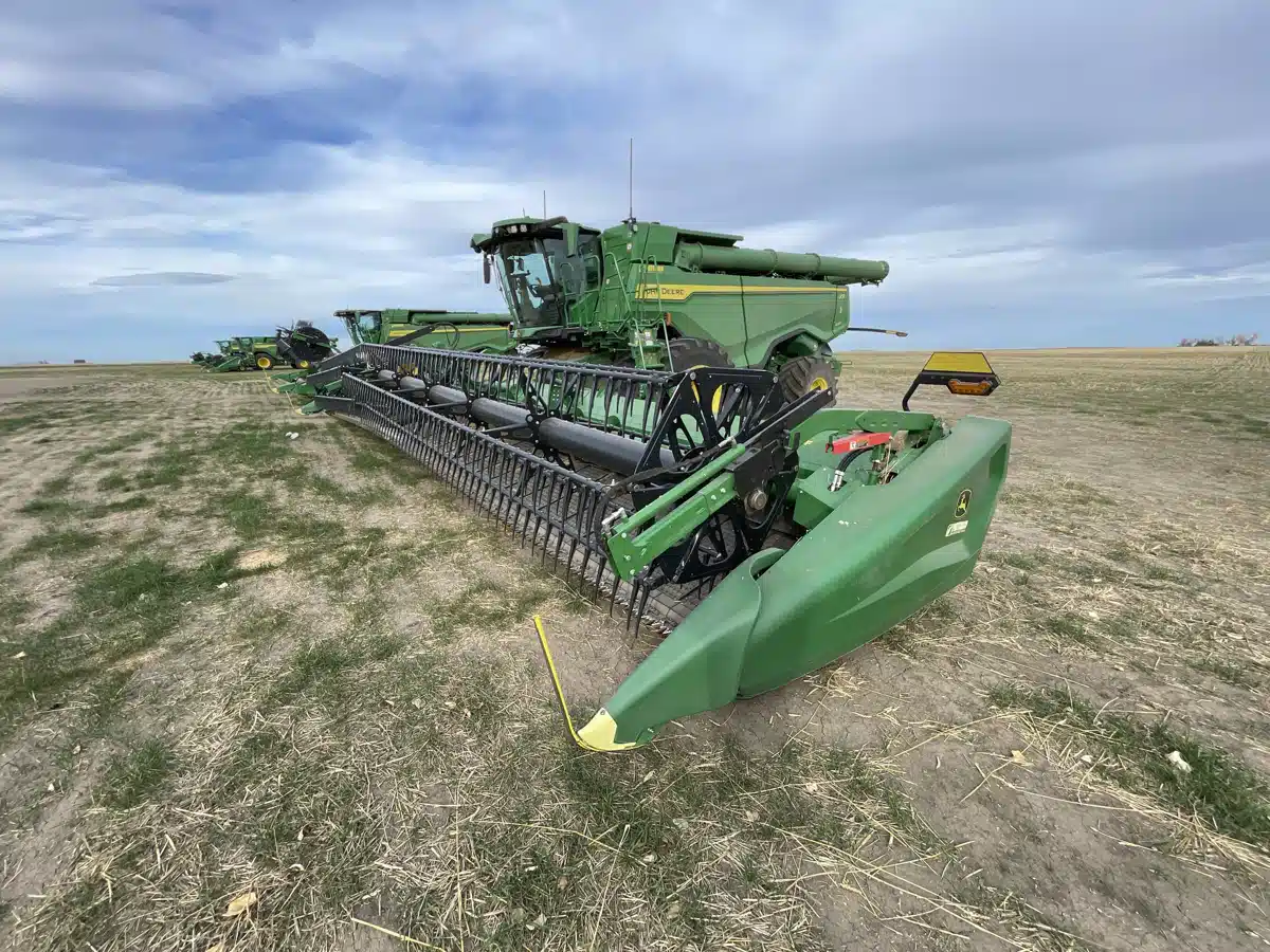 Gallery image 2 for Used 2023 John Deere HD50F Header Combine