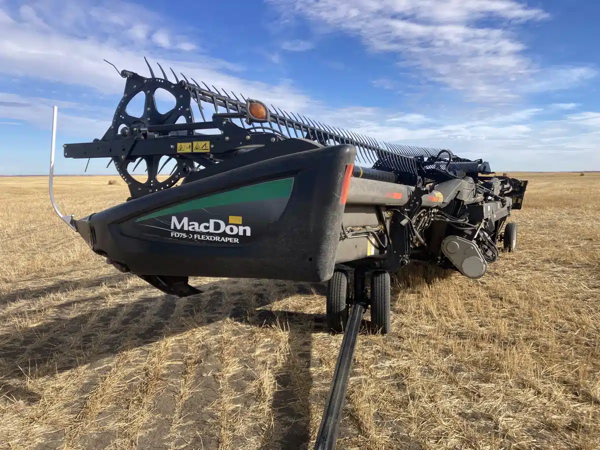 Gallery image 2 for Used 2017 MacDon FD75 Header - Flex Draper
