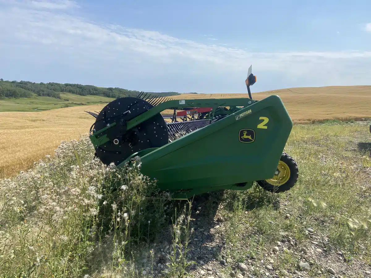 Gallery image 2 for Used 2023 John Deere HD50R Header - Draper