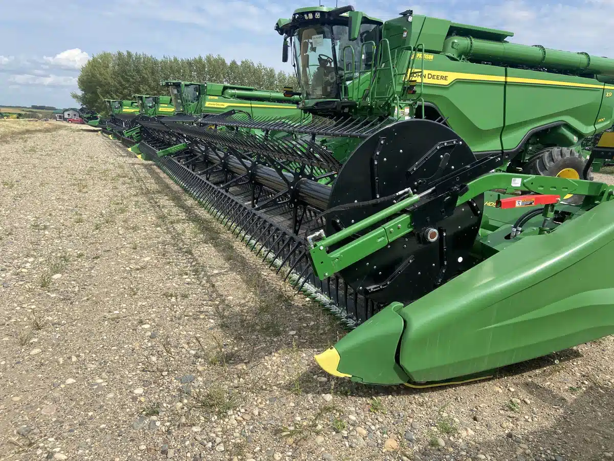 Gallery image 2 for 2024 John Deere HD50R Header - Draper