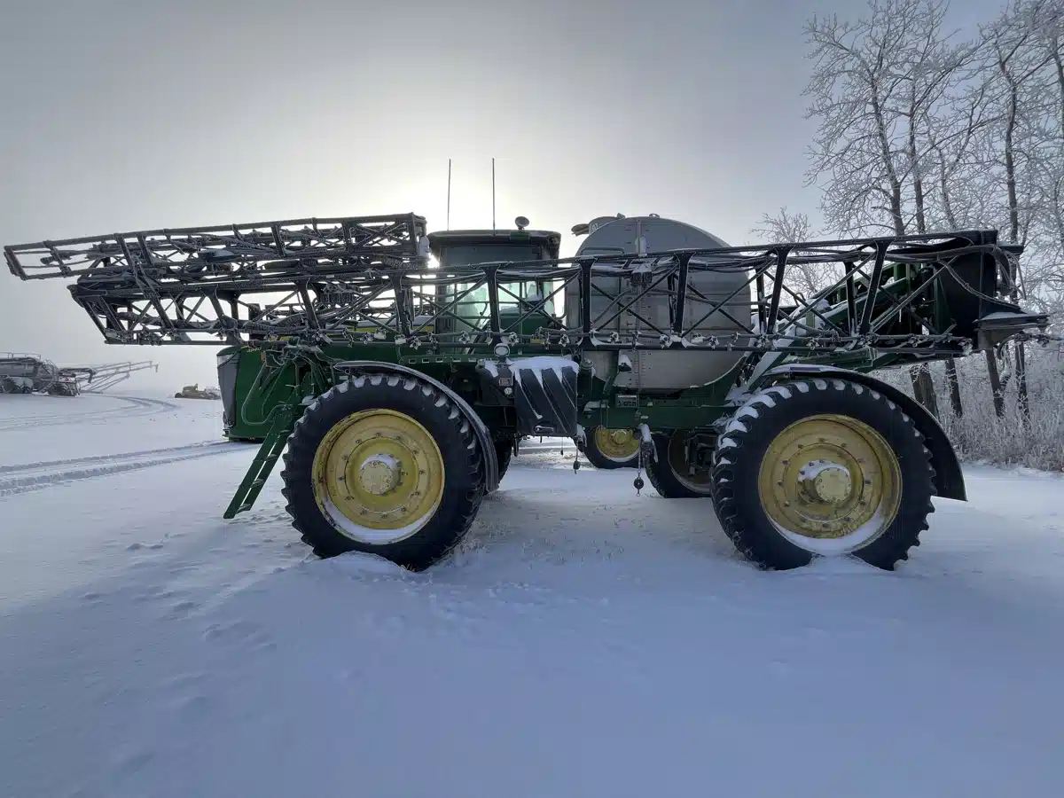 Gallery image 2 for Used 2013 John Deere 4940 Sprayer - Self Propelled