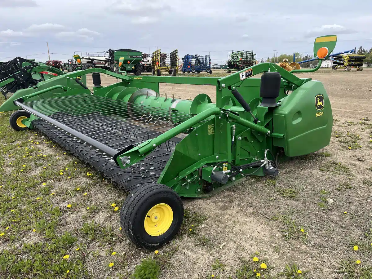 Gallery image 2 for Used 2018 John Deere 615P Header - Draper
