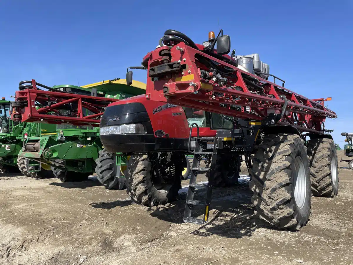 Gallery image 1 for Used 2021 Case IH PATRIOT 4440 Sprayer - Self Propelled