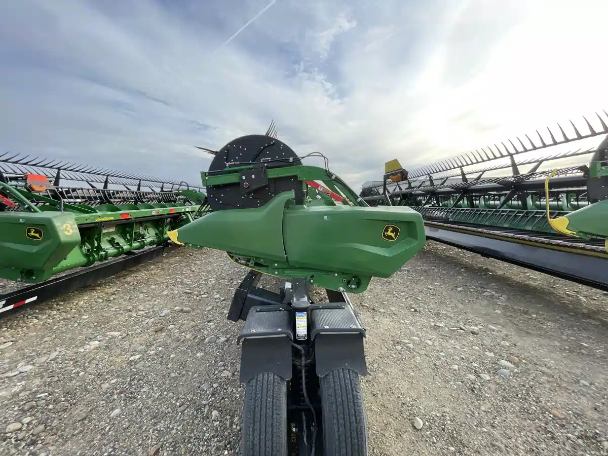 Gallery image 2 for Used 2022 John Deere RD40F Header - Flex