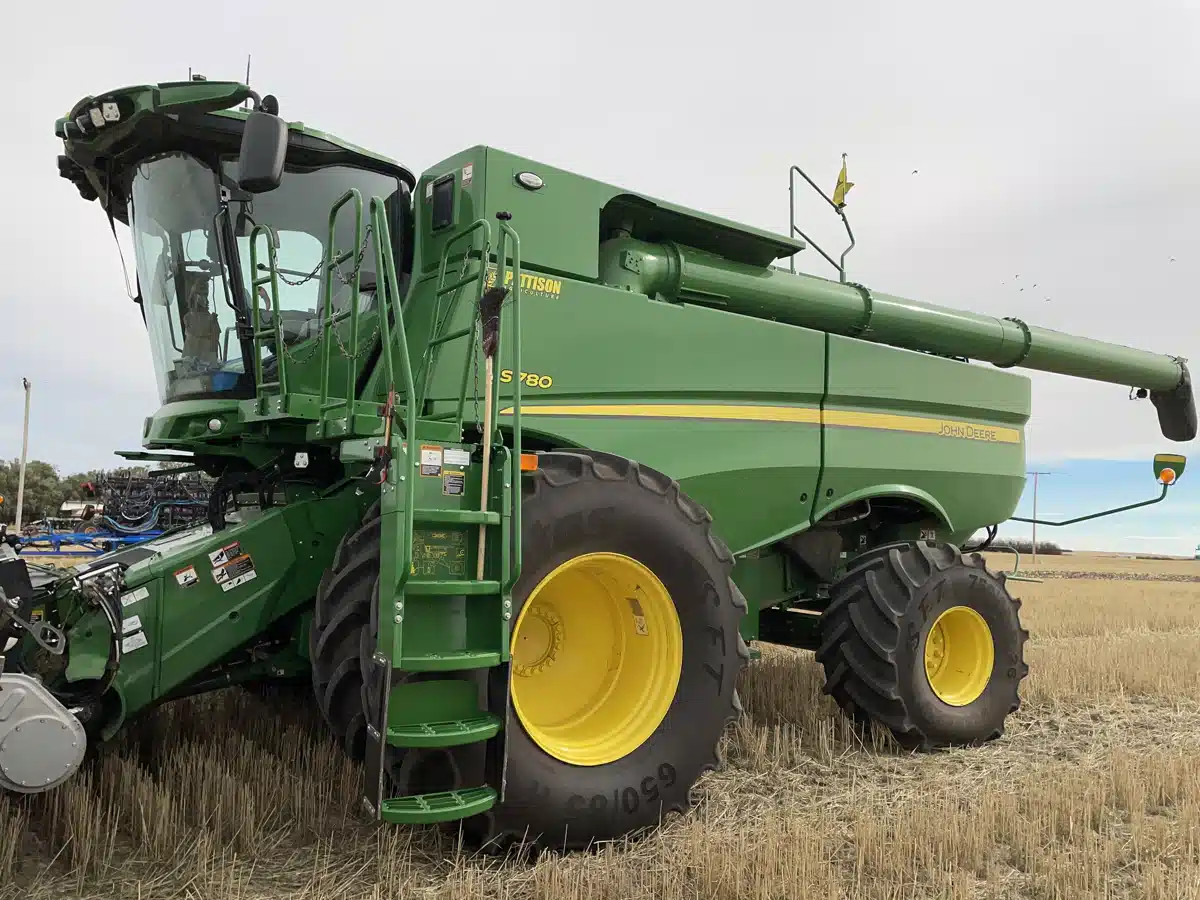 Gallery image 1 for Used 2024 John Deere S780 Combine