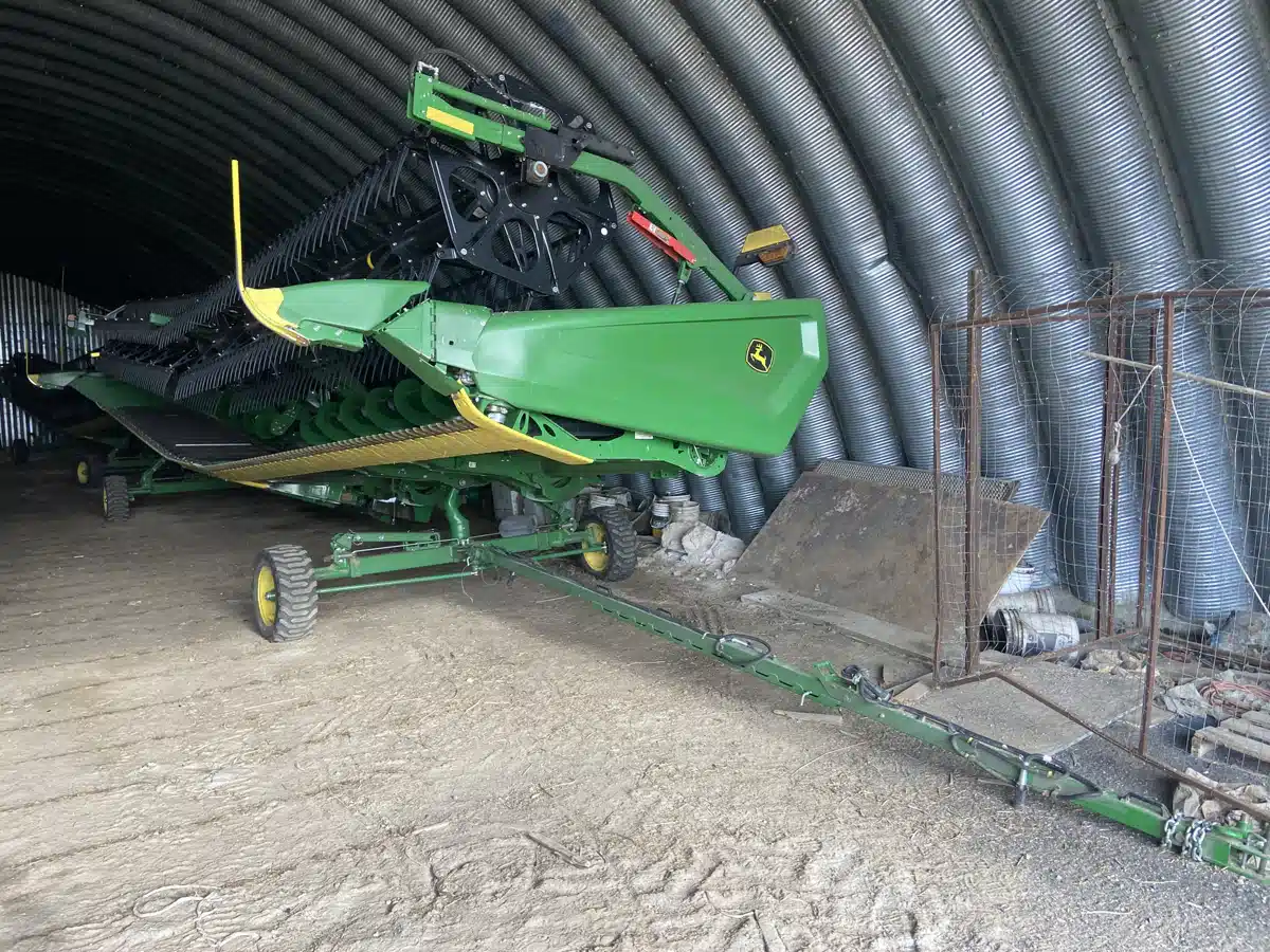 Gallery image 2 for Used 2024 John Deere HD45R Header - Draper