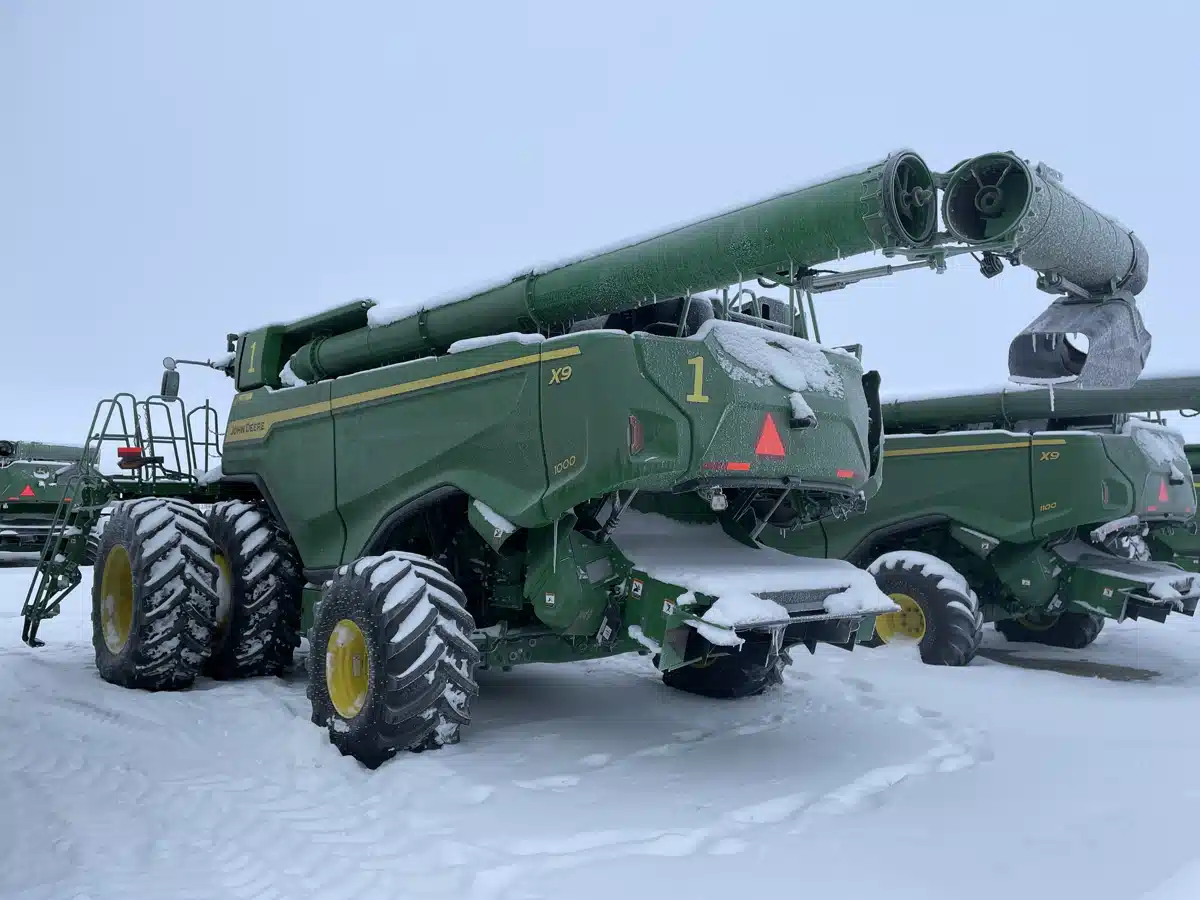 Gallery image 2 for Used 2024 John Deere X9 1000 Combine