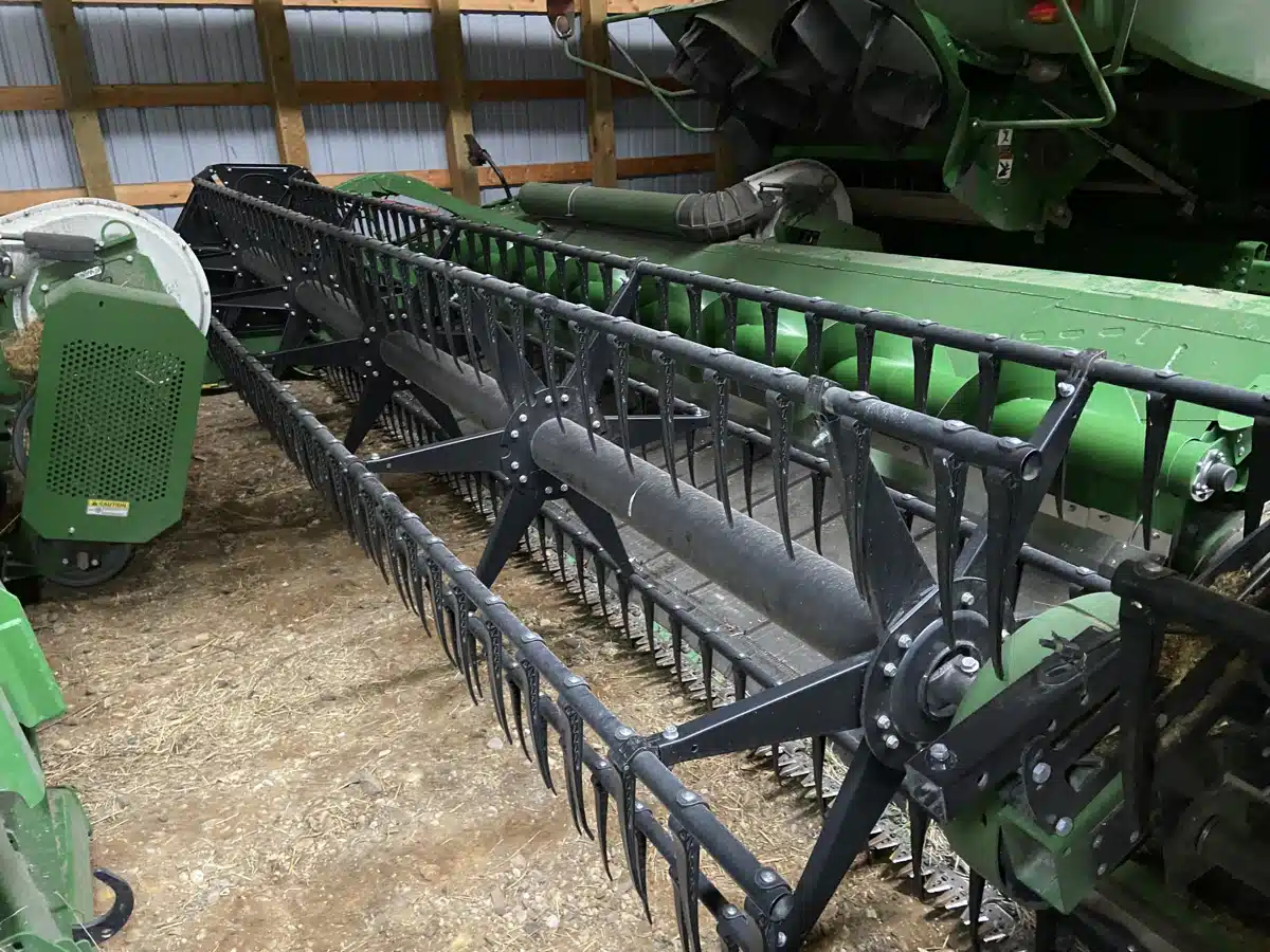 Gallery image 2 for Used 2022 John Deere RD40F Header - Flex