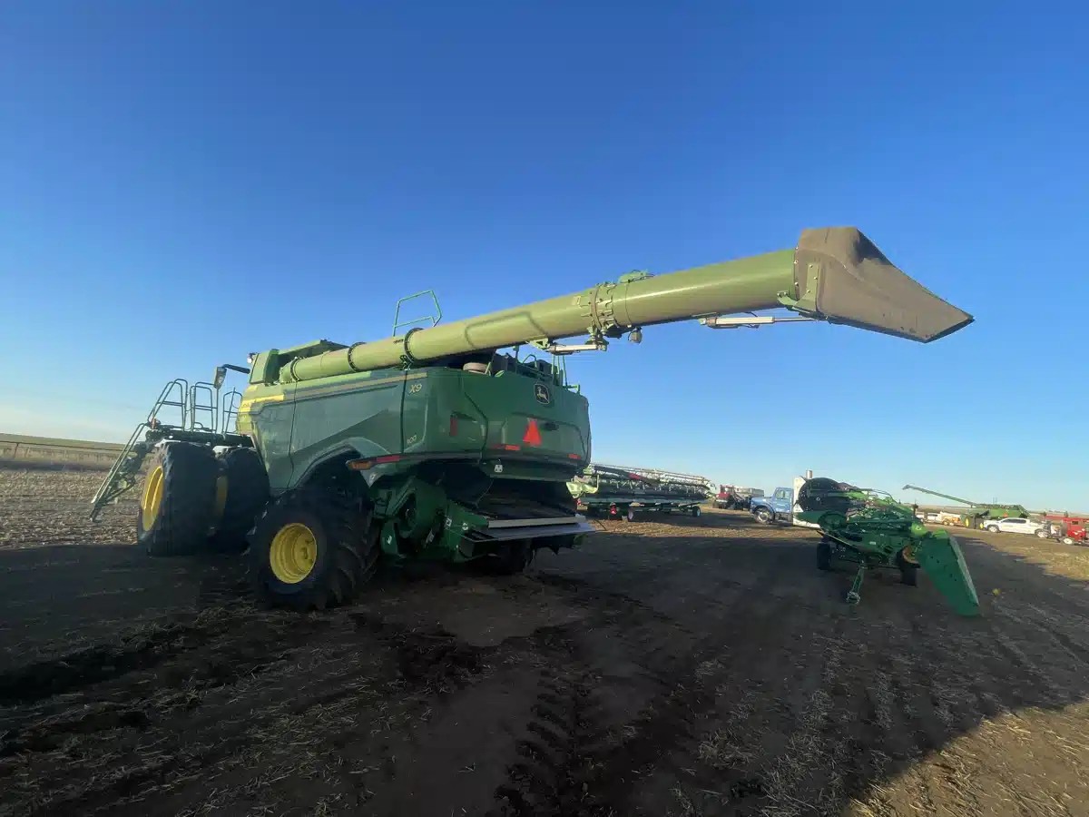 Gallery image 2 for Used 2023 John Deere X9 1100 Combine