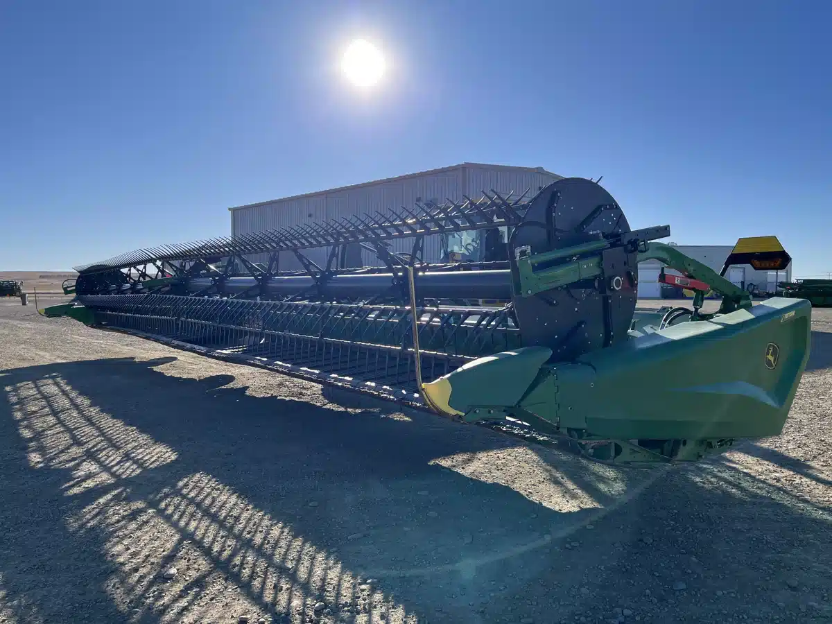 Gallery image 1 for Used 2023 John Deere HD50F Header - Flex