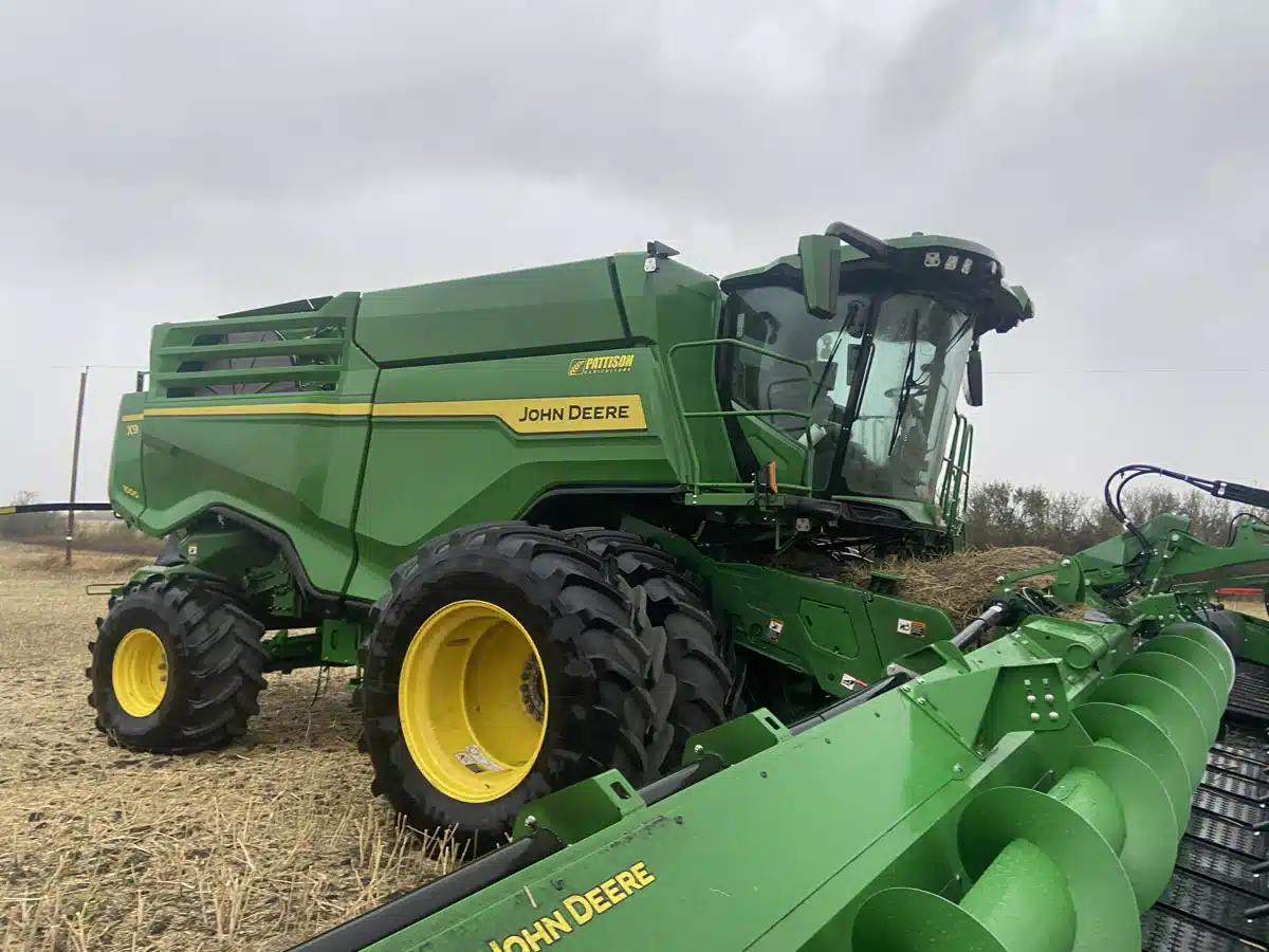 Gallery image 2 for 2023 John Deere X9 1000 Combine