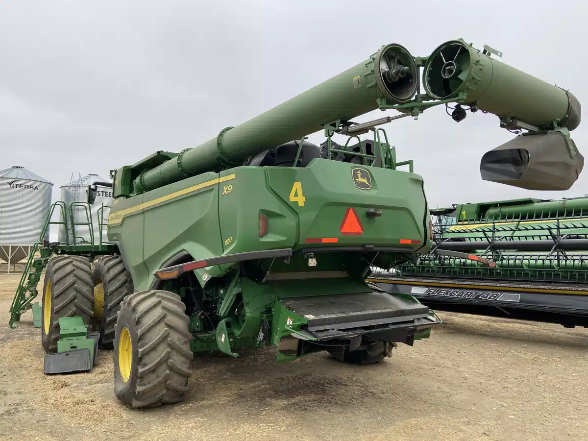 Gallery image 2 for Used 2023 John Deere X9 1100 Combine