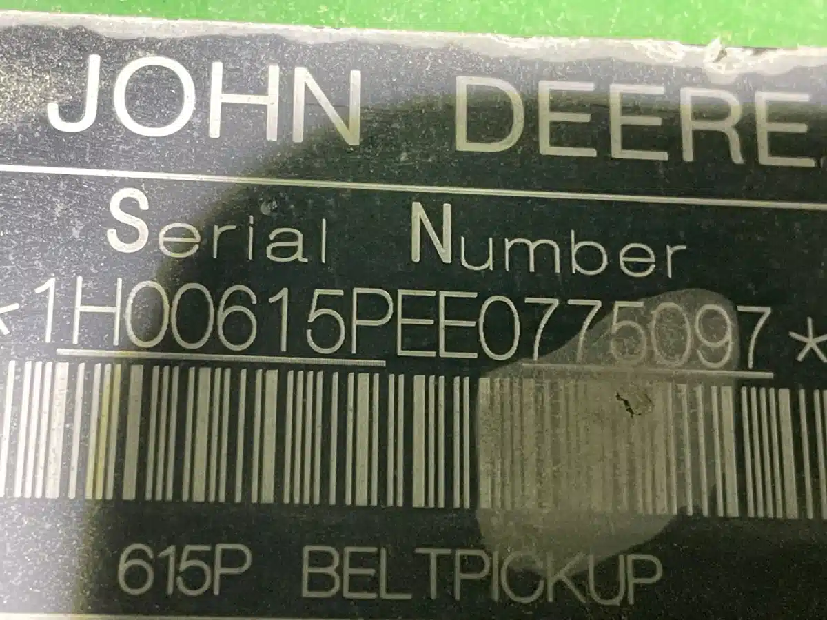 Gallery image 1 for Used 2015 John Deere 615P Header - Draper