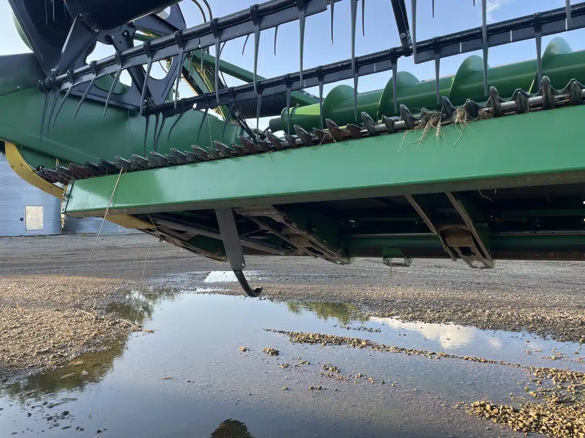 Gallery image 2 for Used 2014 Unverferth HT36 Header Cart