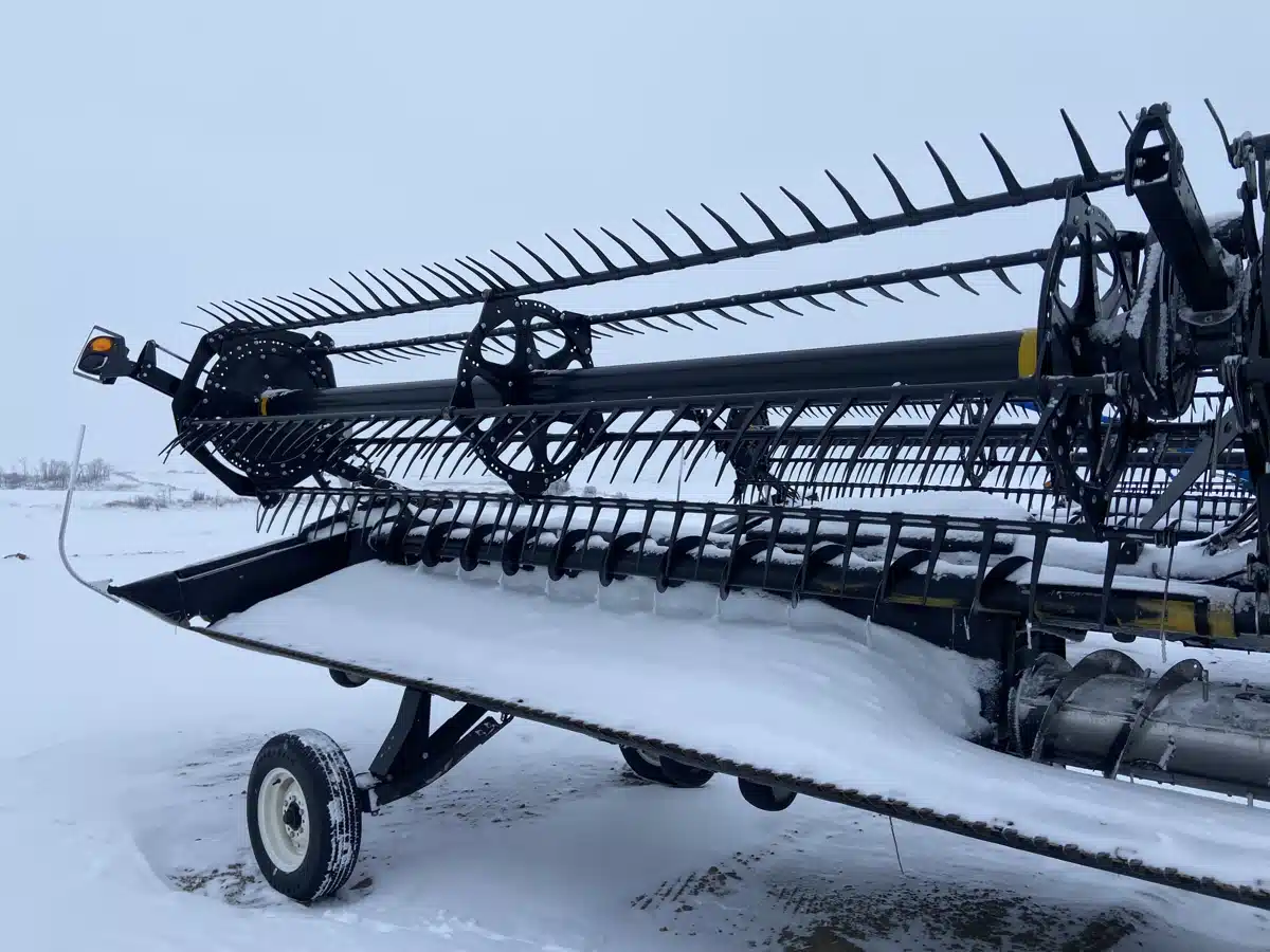 Gallery image 2 for Used 2018 MacDon FD75 Header - Flex Draper