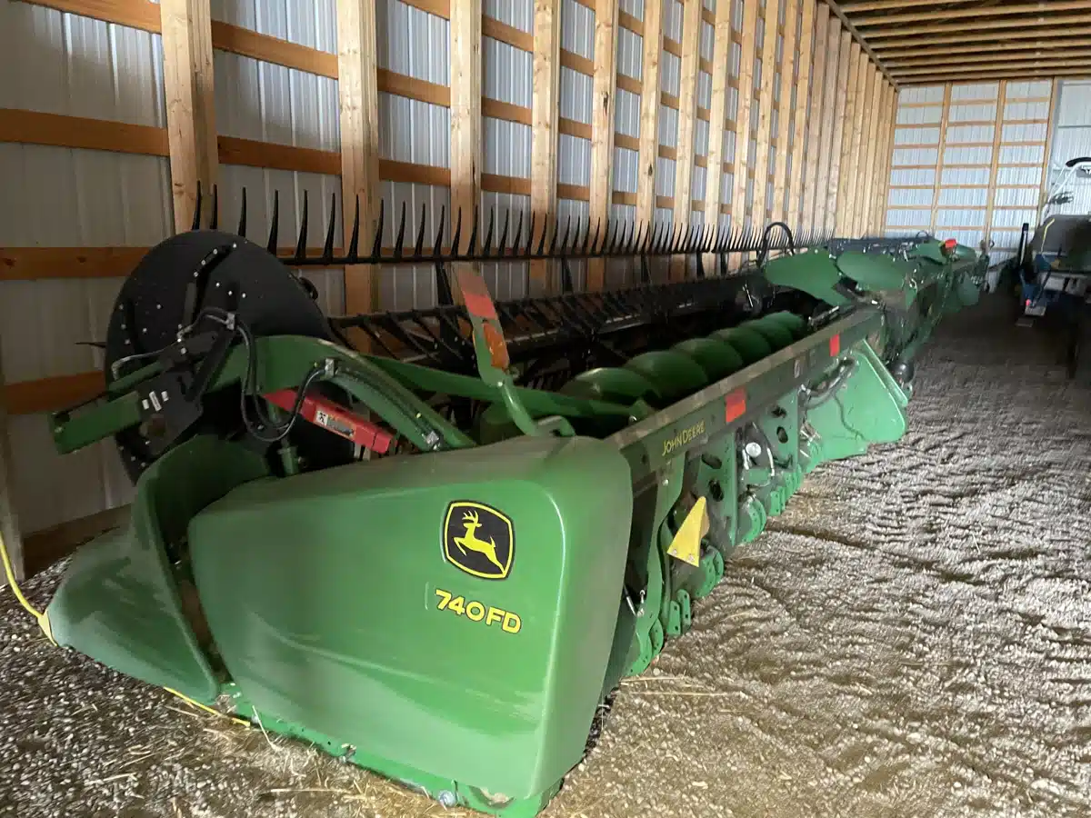 Gallery image 1 for Used 2020 John Deere 740FD Header - Draper
