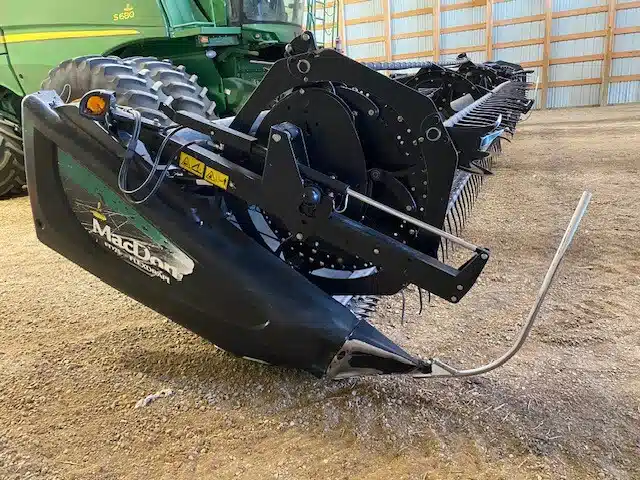Gallery image 2 for Used 2016 MacDon FD75 Header - Flex Draper