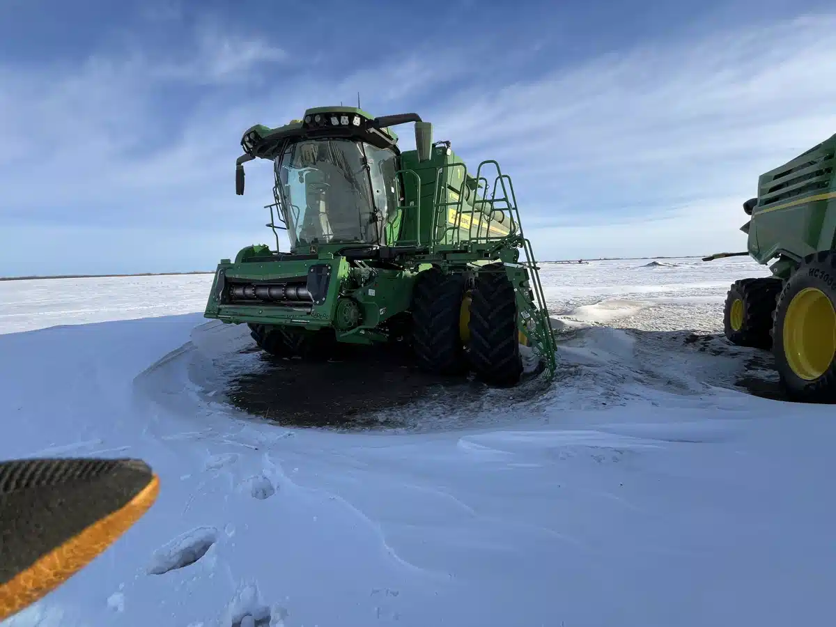 Gallery image 1 for 2023 John Deere X9 1100 Combine